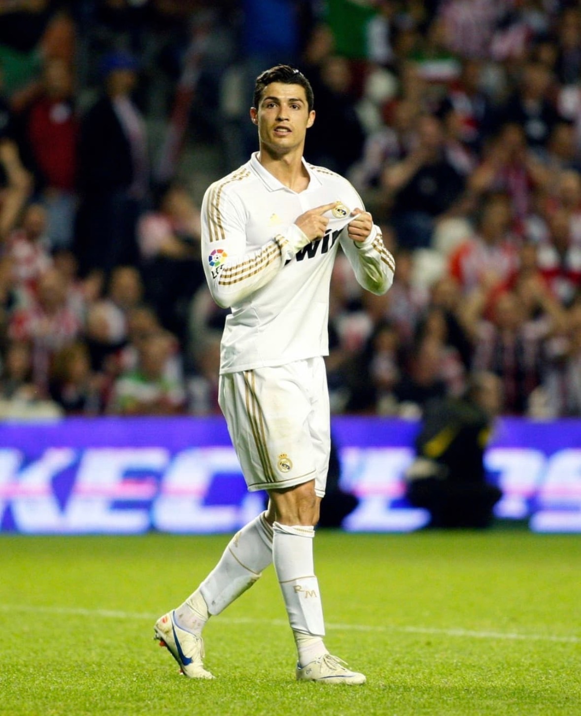 🤯克里斯蒂亚诺·罗纳尔多在其职业生涯中从未与皇家马德里交手过。 