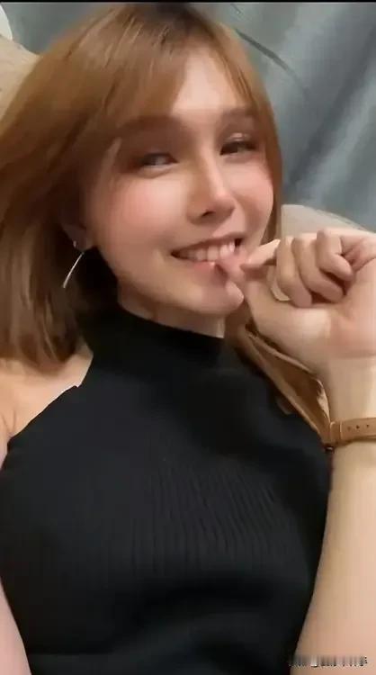关于男人身上的一点小知识，虽然这女孩👧不知道是哪个国家的人，却洞悉千万。
你别