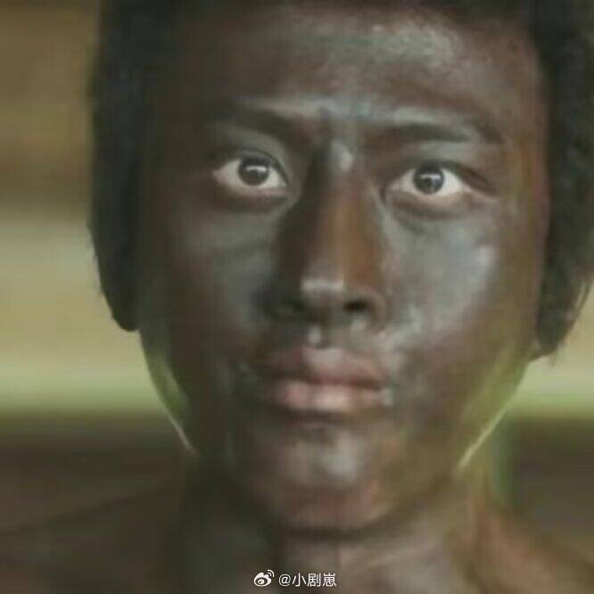 邓超碰上了最懂自己的节目组节目组也太懂邓超了，直接给他贴上不明生物标签，综艺感拉