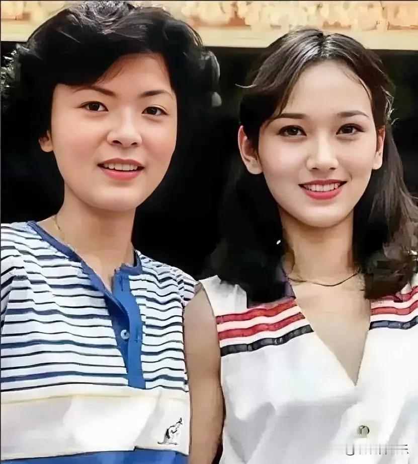 两位年轻港星合照太绝了！右边是陈玉莲温婉典雅，左边真的很美是谁？两位女神 你更喜
