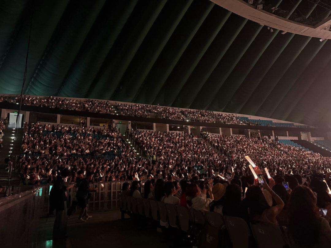 欧阳娜娜广州上座率欧阳娜娜广州演唱会上座率全景视角感受人气，欧阳娜娜广州站上座表