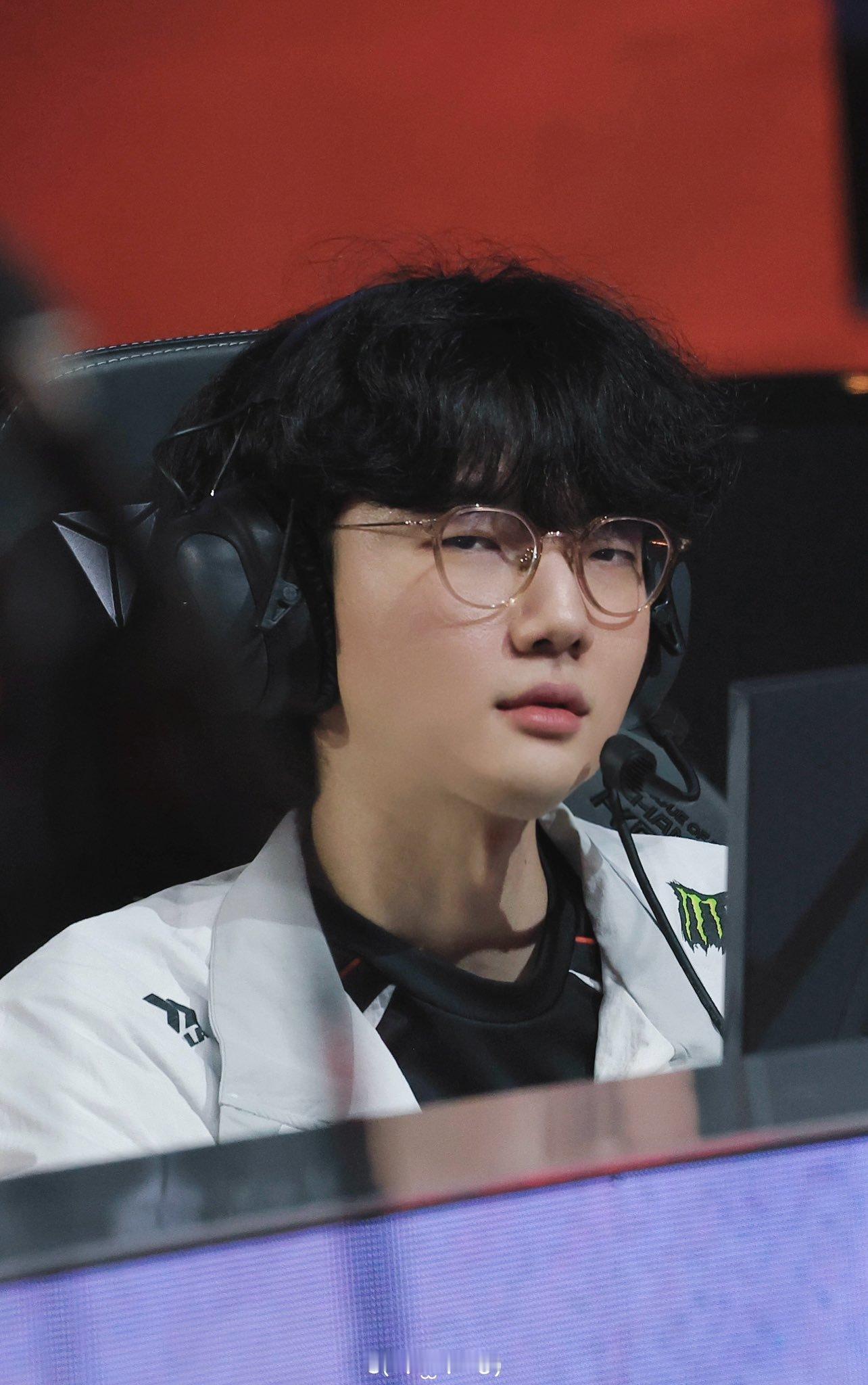这一眼是镜头先动的手👀cr.bmo12162025lck英雄联盟 ​​​