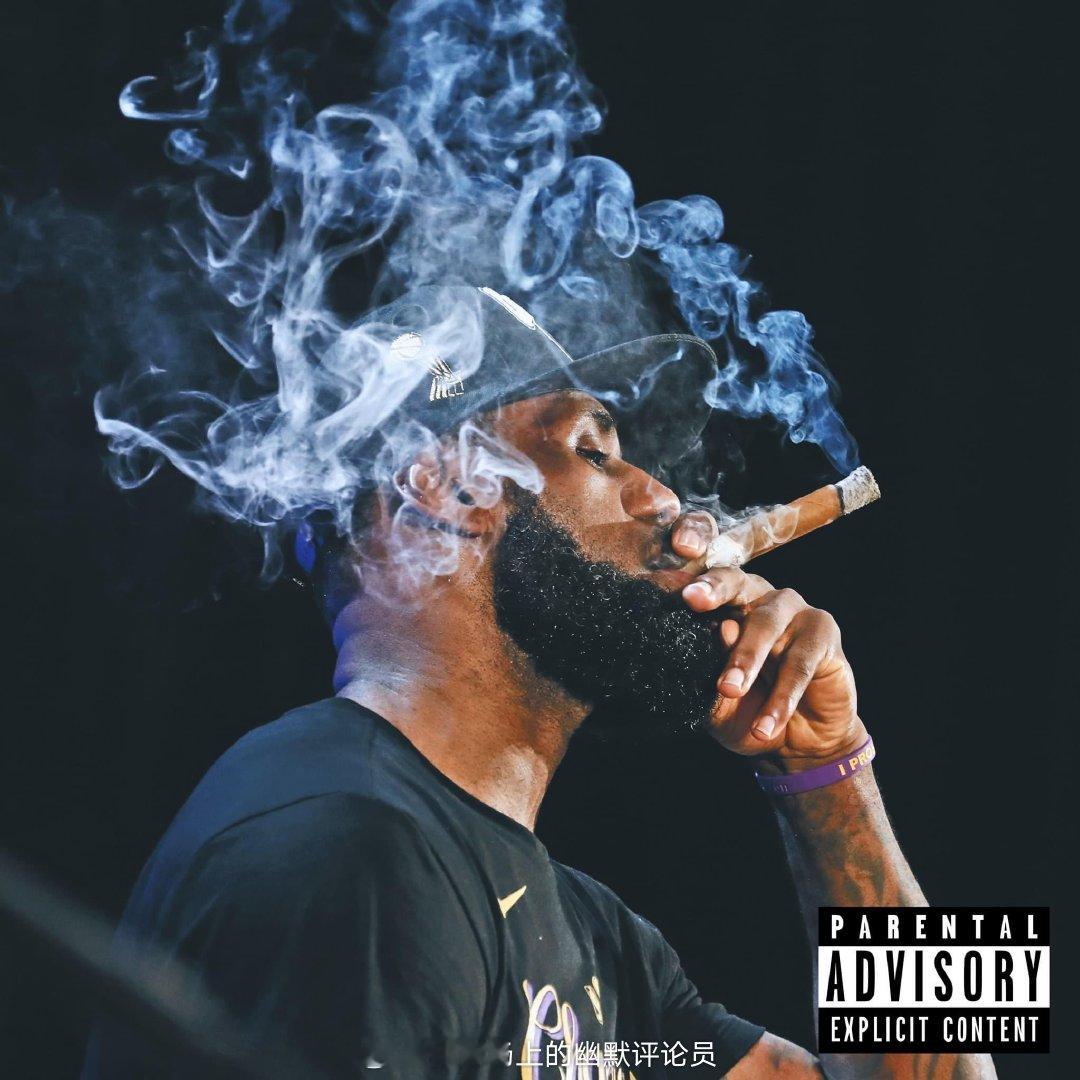 评论【詹姆斯牛逼】，抽5个b喝奶茶。 （） 