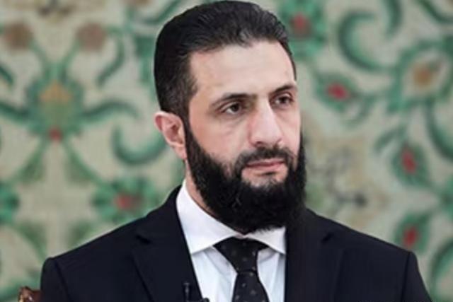 叙利亚临时总统沙拉于 4 月 17 号在土耳其表示，戈兰高地是叙利亚的领土，任何