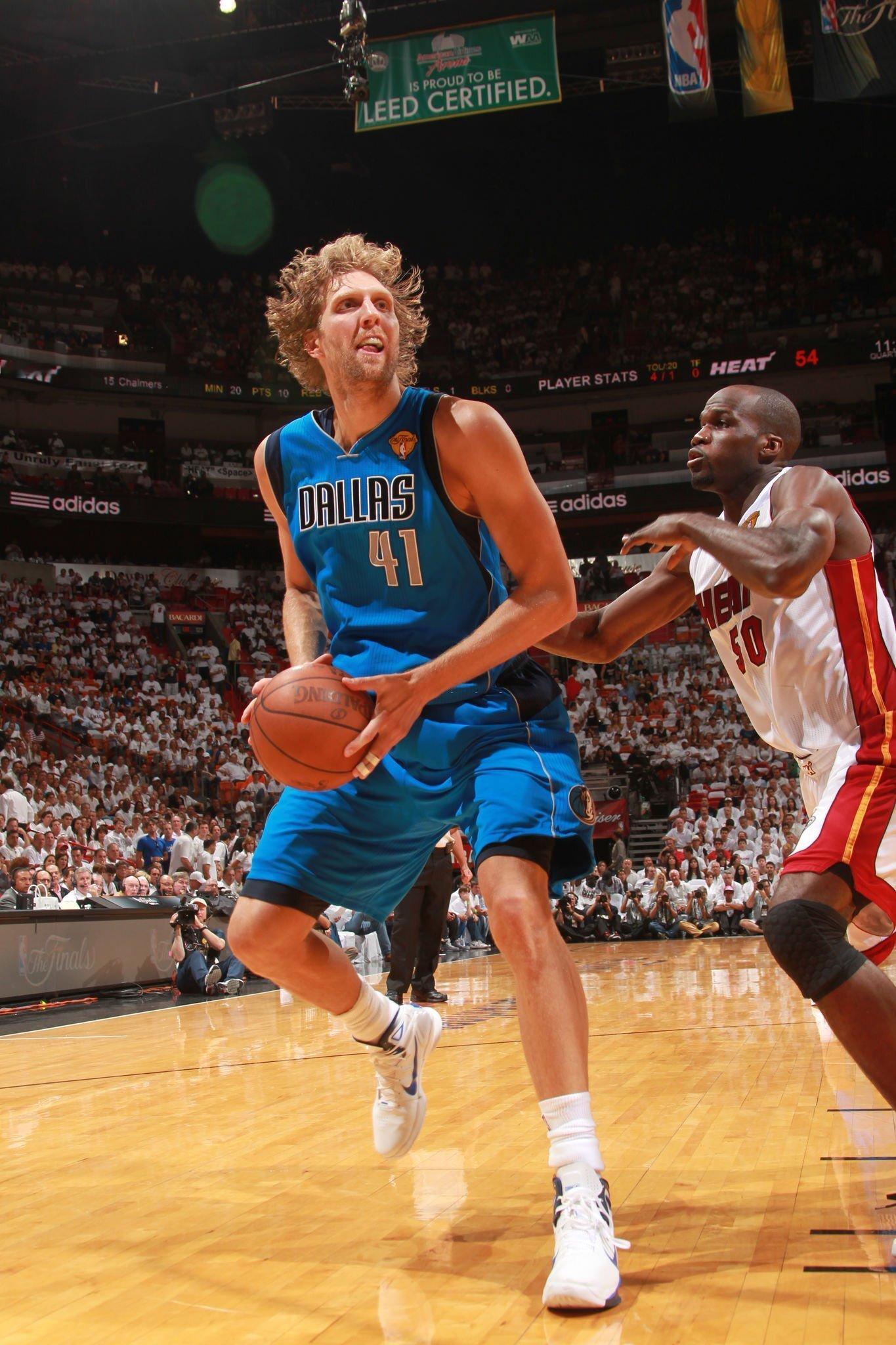 Dirk Nowitzki ​诺维斯基达拉斯小牛dps machine labN