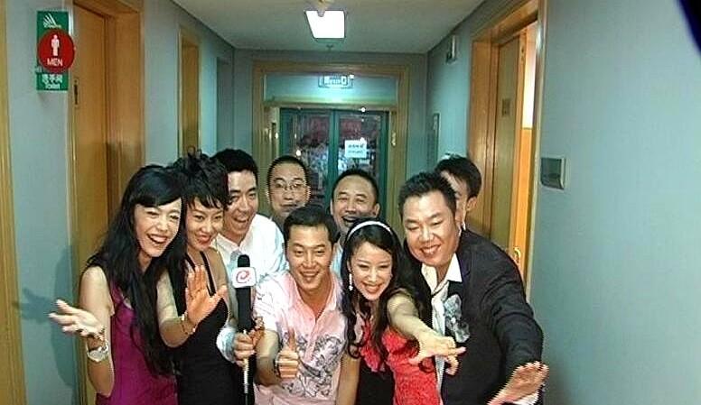 《武林外传》为啥到现在还火？
不是因为特效牛，是那时候真有人愿意为戏拼了命。
现