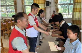 女生威胁捐助打钱后续：已求饶，不对劲一幕发生，男子无奈再送钱 ​​​
