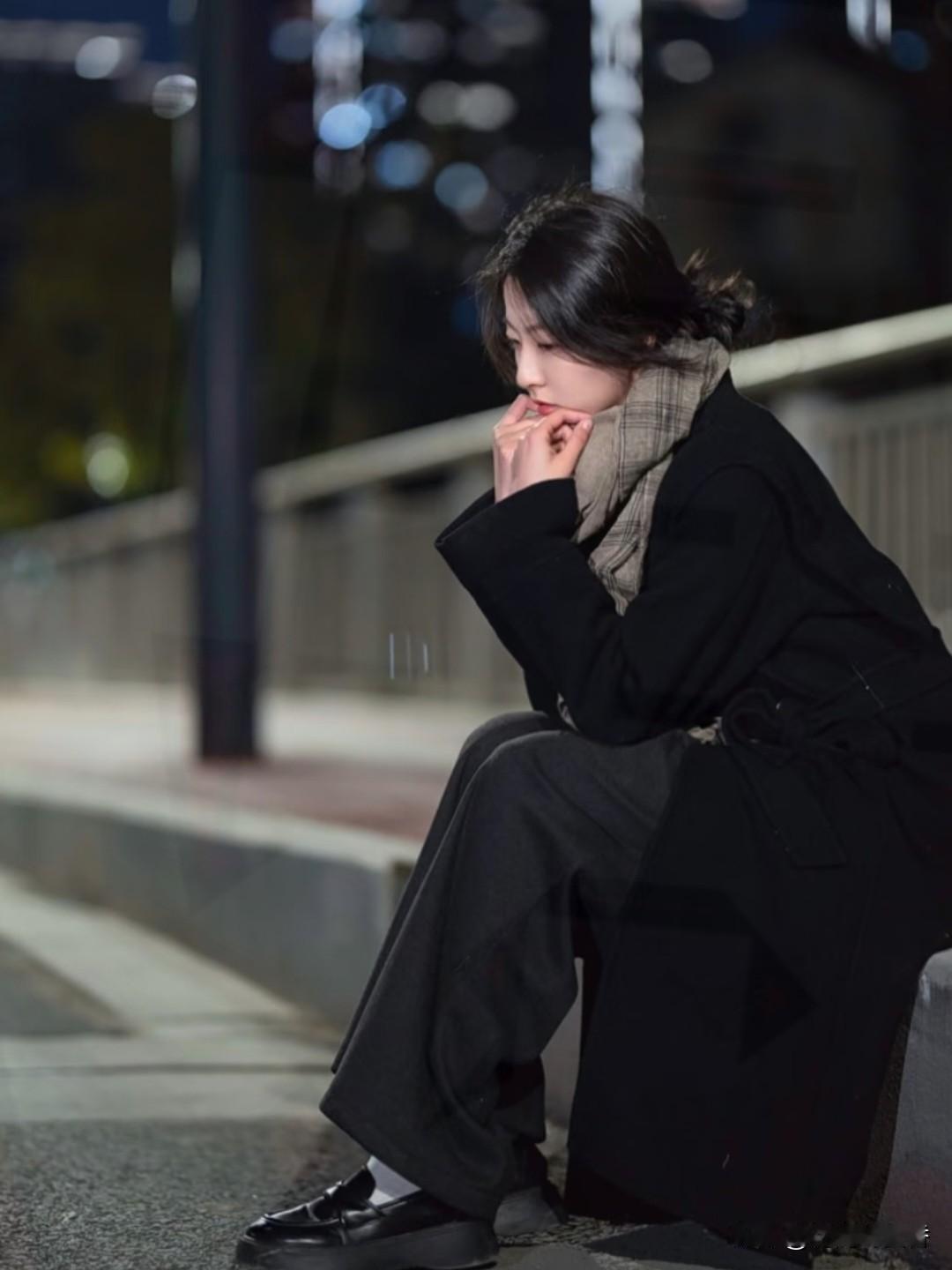 不少女人走上这条路，并不是一开始就打定主意要拆散家庭。多半是平日里婚姻里受了冷落