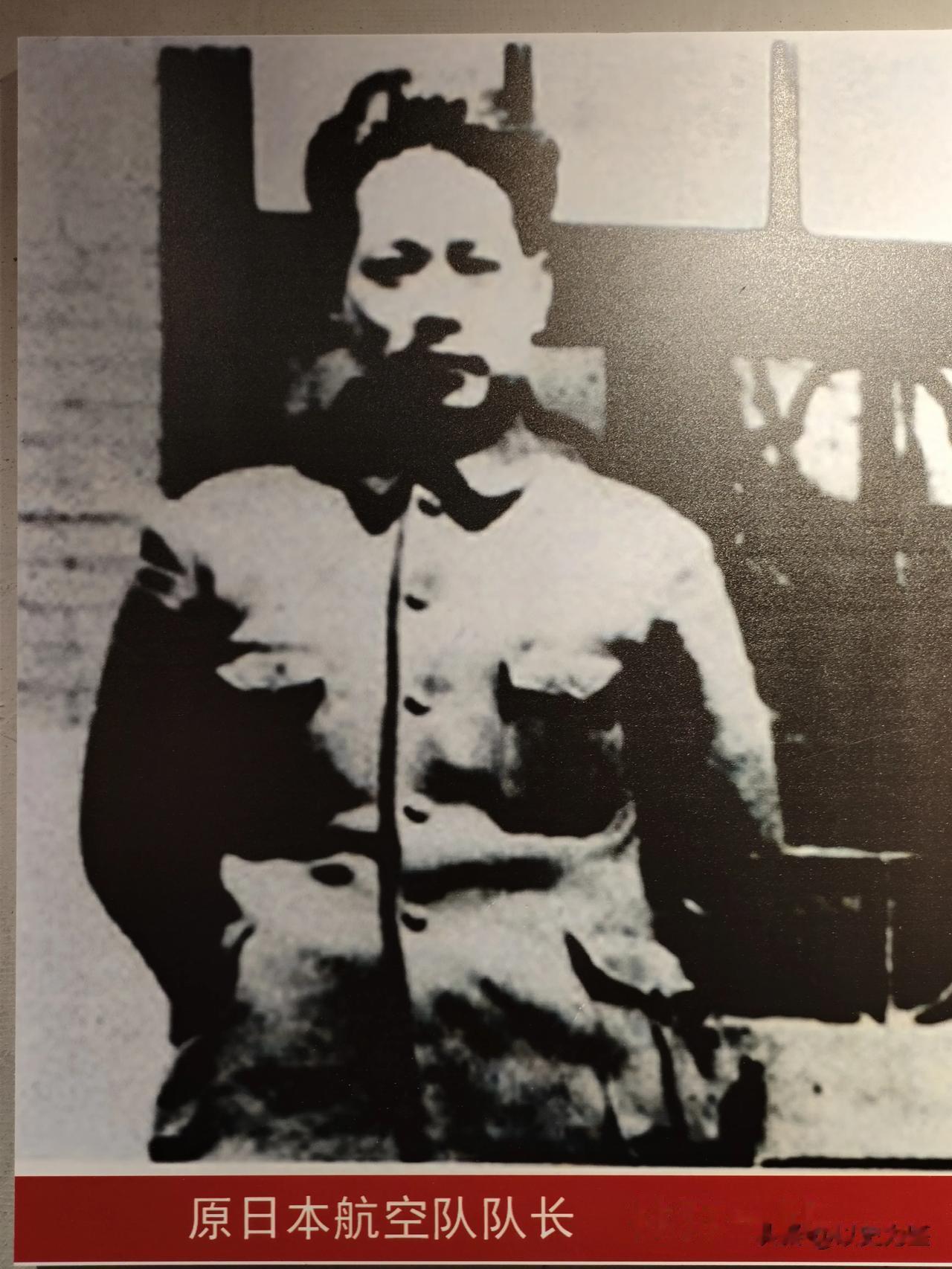 1945年10月，一个日军少佐战俘对东北民主联军参谋长伍修权说：能不能给我一把手