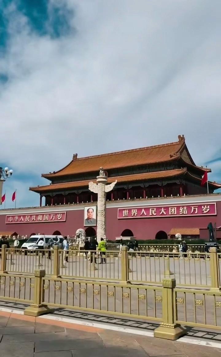 地标建筑 世界知名建筑 首都北京之旅 为建设者鼓掌为辛苦的工人点赞 基建狂魔中国