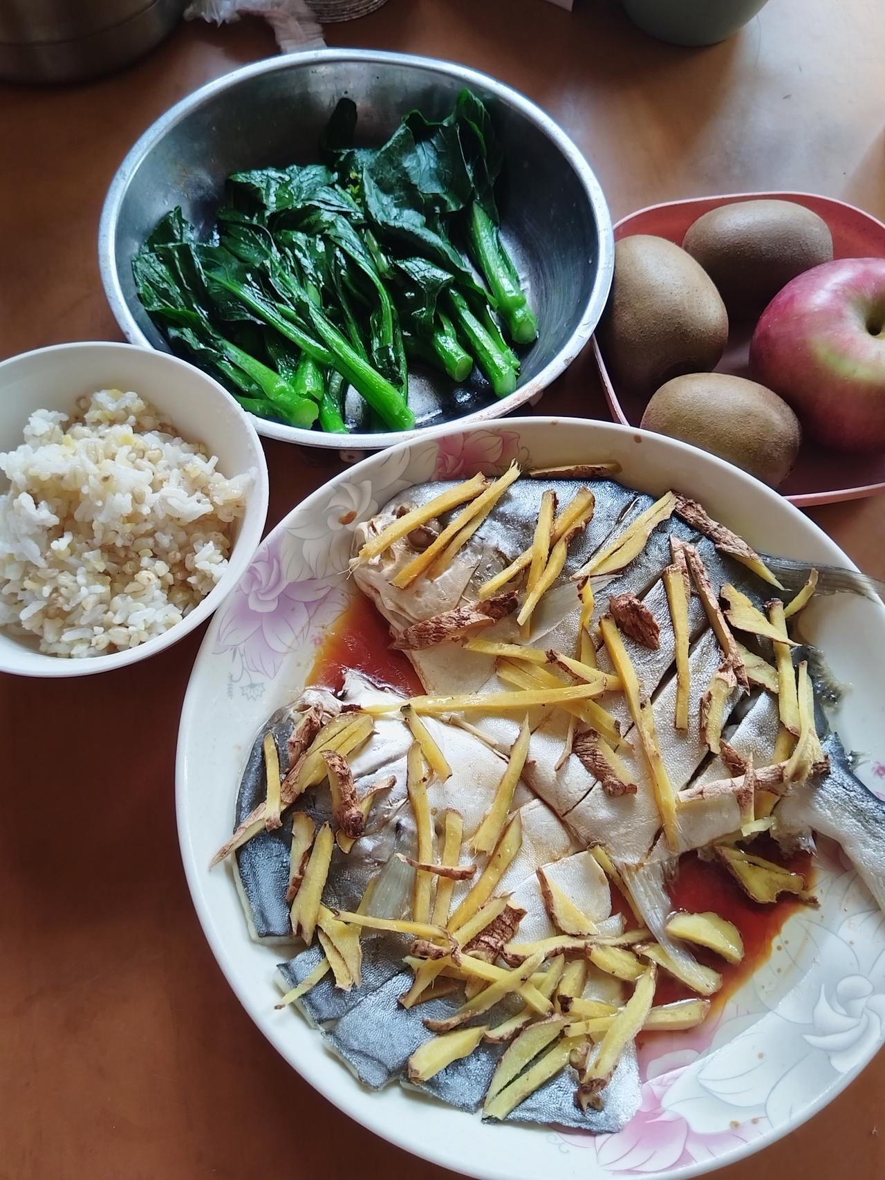 如果你退休金三千？在吃方面？你会省钱吗？

虽然我孩子还在读书，未来也会花钱！但