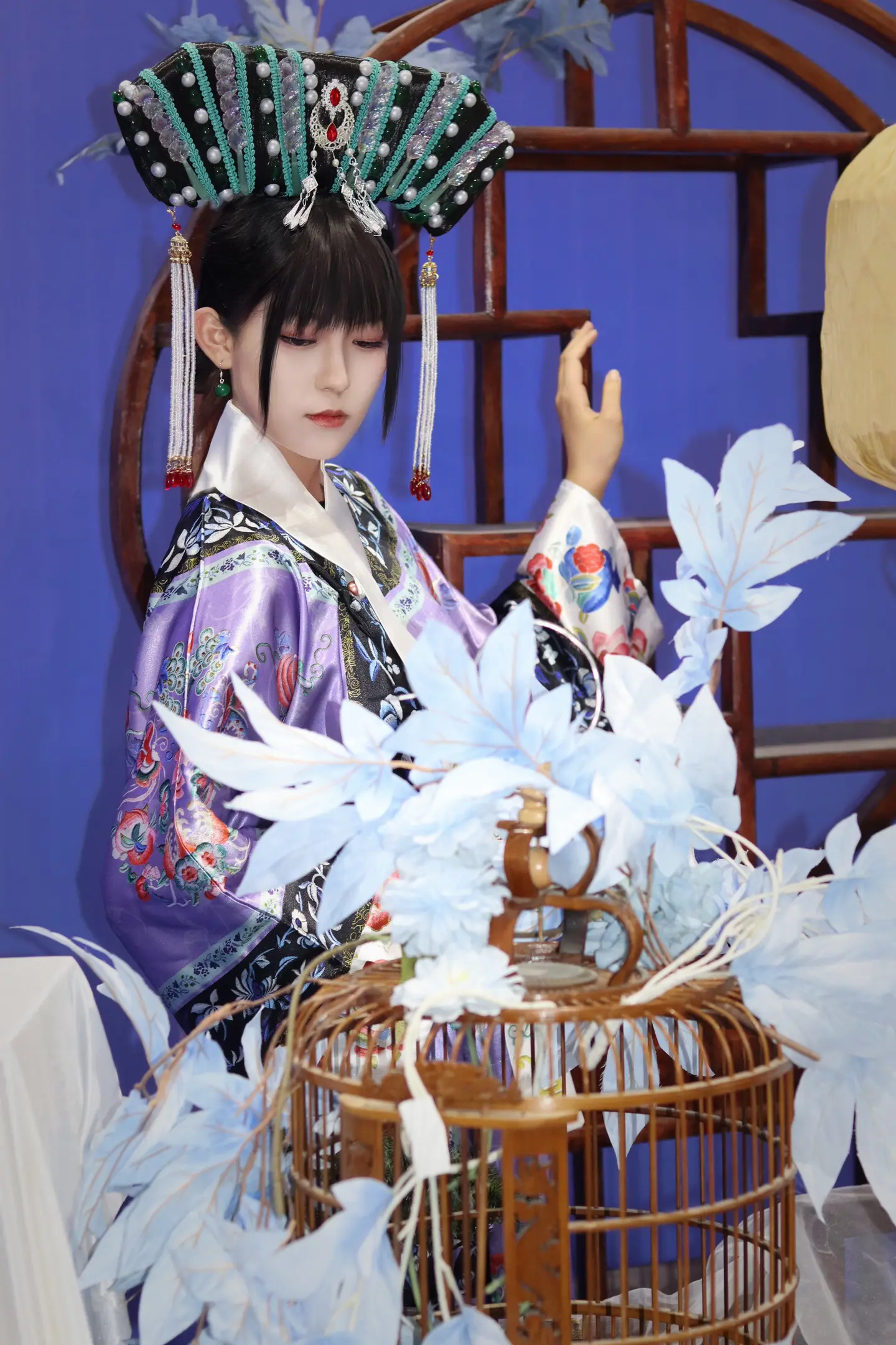“误闯天家。”