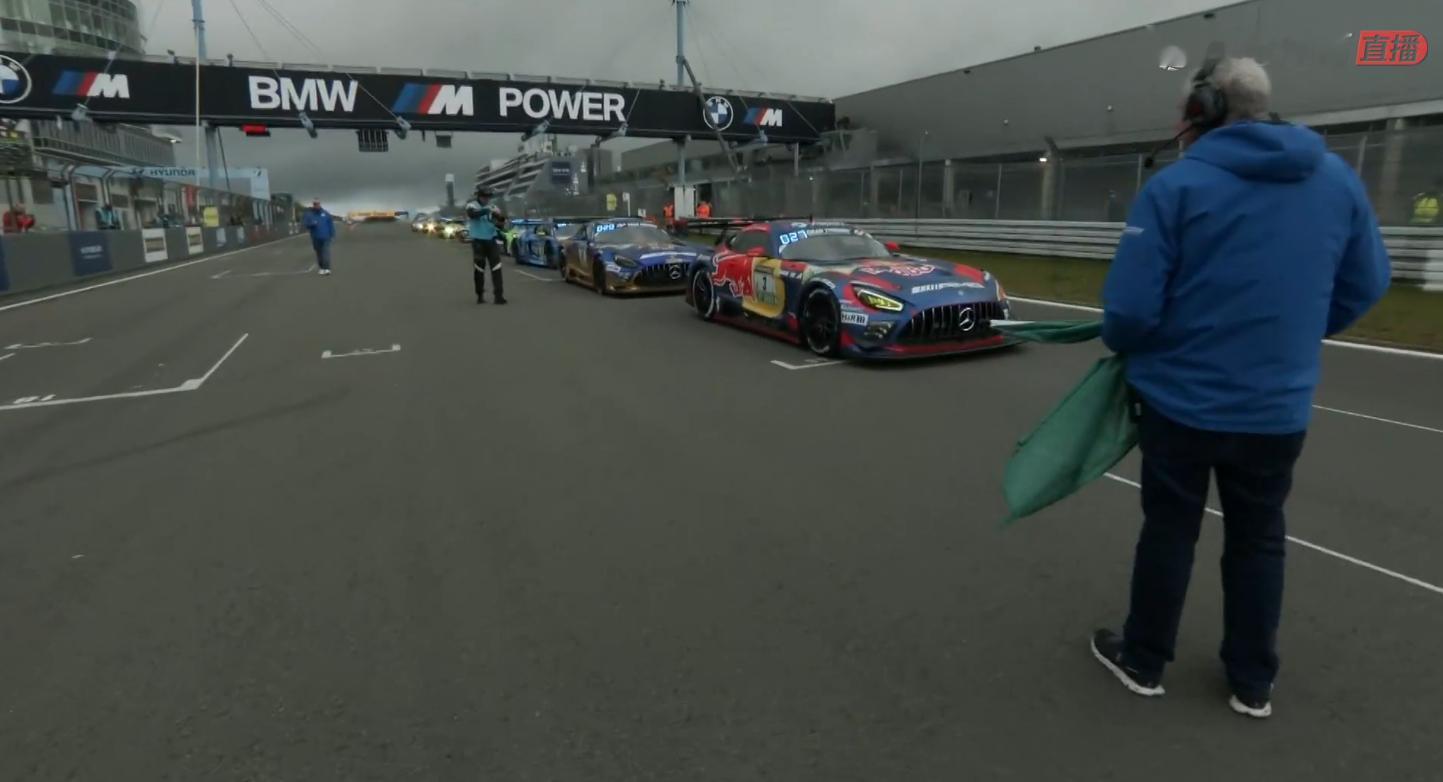 正在进行的Top Qualifying包含SP9、SP11、AT1、SP-Pro