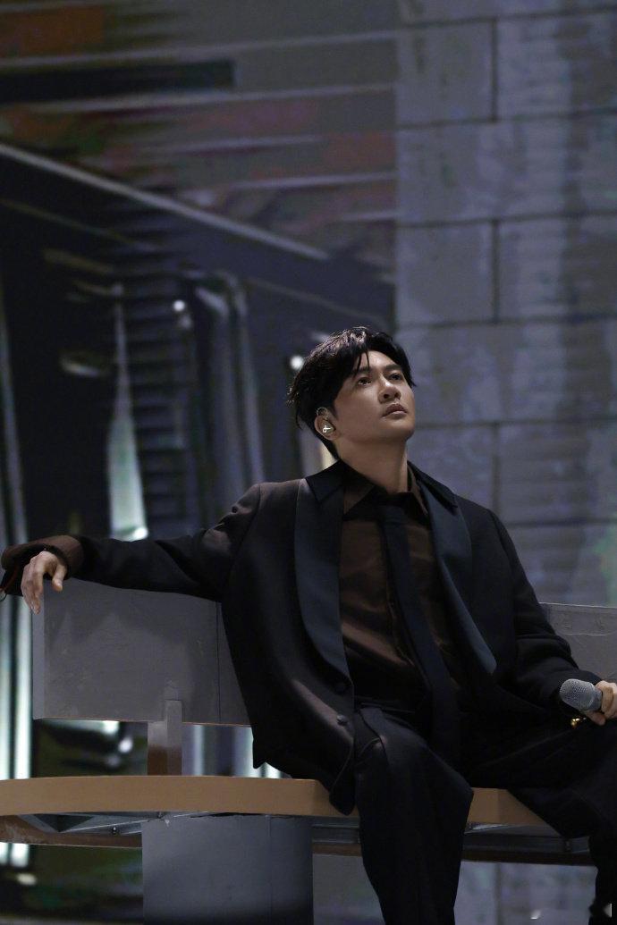 苏有朋声生不息榜样力量奖 华流榜样苏有朋，实至名归！精湛的舞台功底，赤诚的敬业之