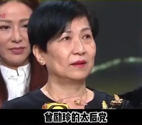 TVB的衰落，不是死于外敌，而是亡于两个女人的战争。
 
TVB的衰落，很大程度