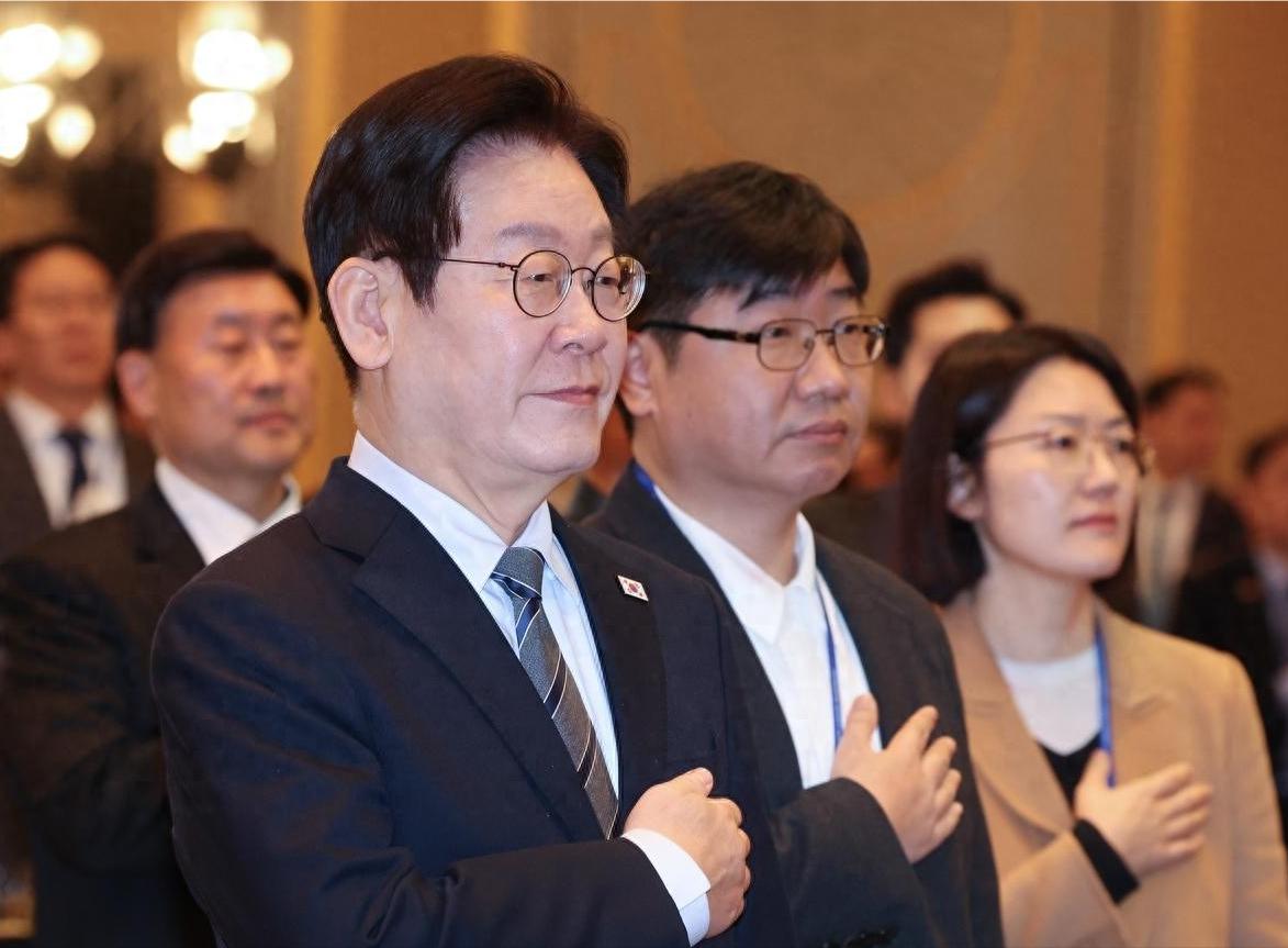 李在明出招精彩绝伦！数据显示，韩国从中国抢走巨额日本生意

最近李在明访华这波操