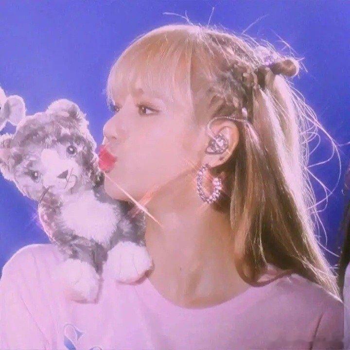 #Lisa早期风格#那些年被用来当头像的Lisa～ Lisa早期风格真的很清纯啊