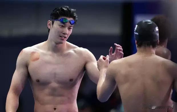 2026全国游泳冠军赛首日，比赛成绩如下：
1️⃣女子200米蝶泳🥇于子迪 2