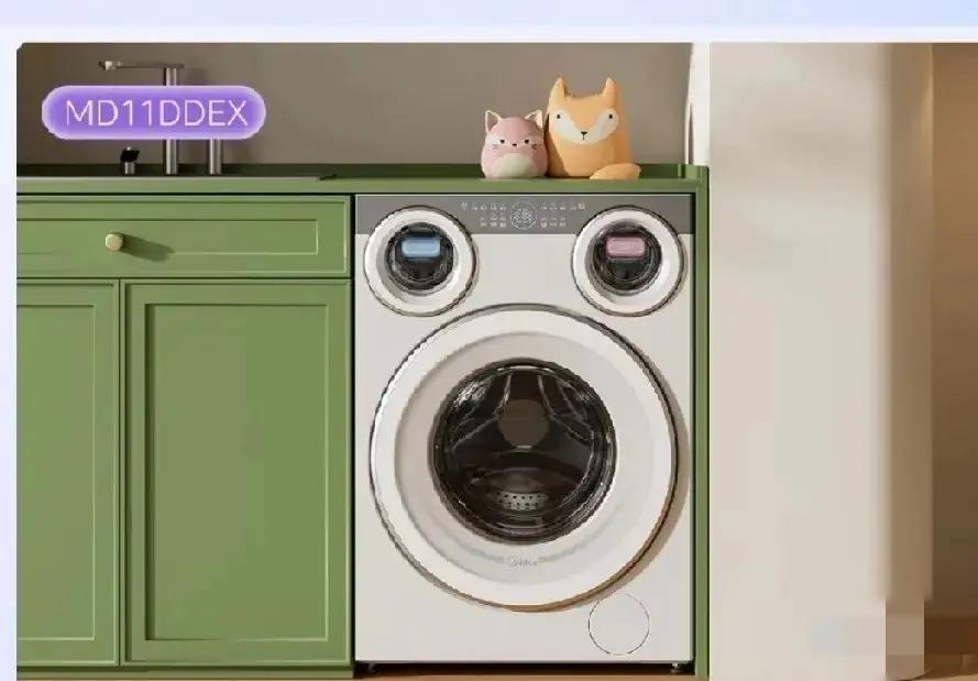 美的可爱多三筒独立风道与水路，支持同时洗烘，湿气与气味互不串味，阴雨天也能快速获