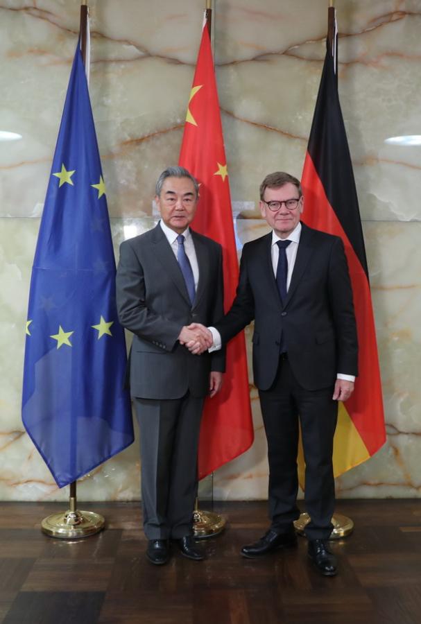 根据路透社12月2号最新的消息，德国外长瓦德富尔预计将于12月8日至9日访问中国