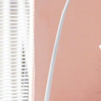 杨幂 学会发现身边的美好，感谢每一次的相遇和相识，让我们成为更加优秀的自己。做一