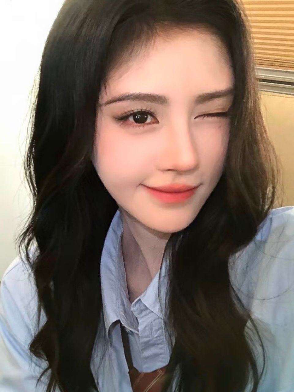今日自拍🤳🏻今天的任务依旧so easy ​​​