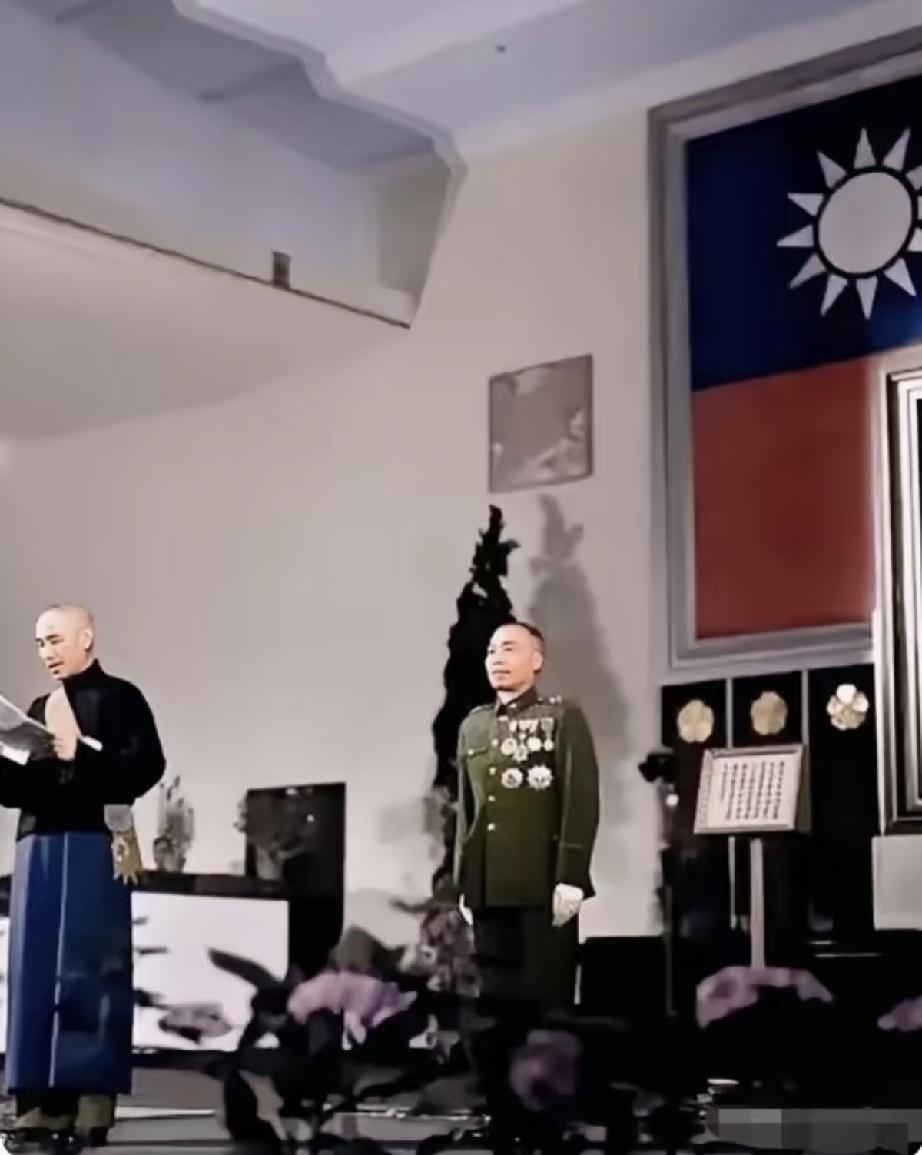蒋介石格局和气量非常小。李宗仁击败孙科当选为中华民国副总统，李宗仁主动请示蒋介石