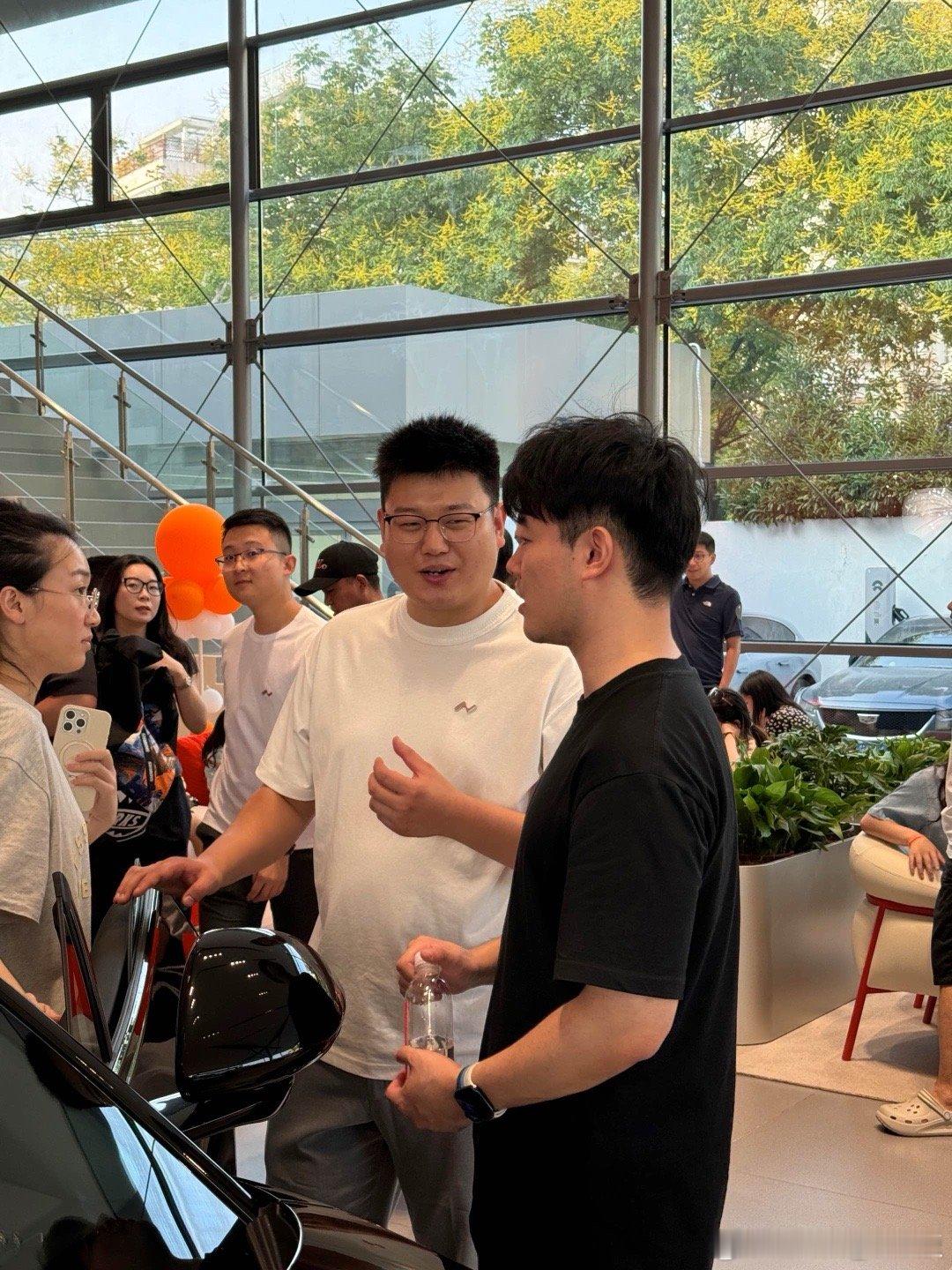 乐道L60的生而成熟，不只是换电站！在门店、服务、售后方面都是生而成熟从今天乐道