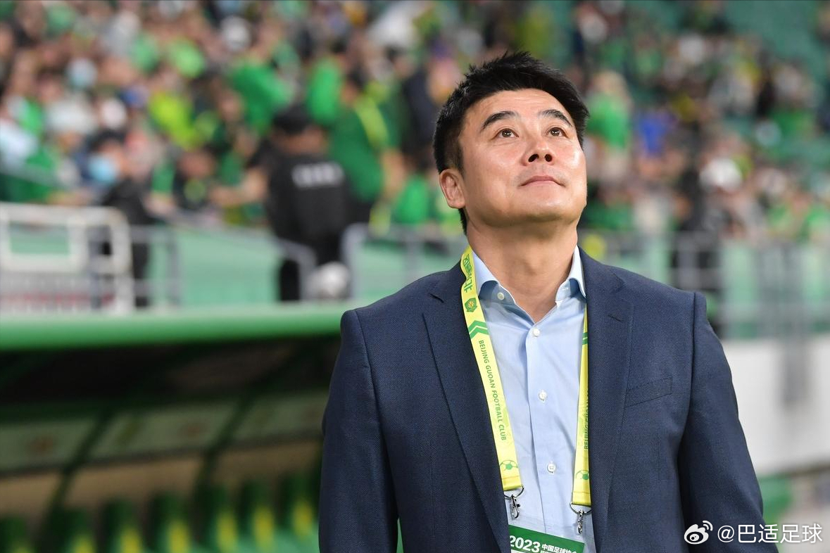 第三批禁足名单中，名气最大的是前国脚李明，涉及在北京国安任职期间的事情。之前的处