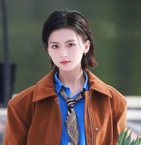 近期，演员合诗雨演艺事业发展势头良好，有多部作品与观众见面：
新剧播出：2026