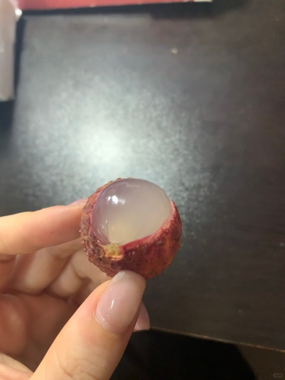 其实新鲜的荔枝是透明的[酸] ​​​
