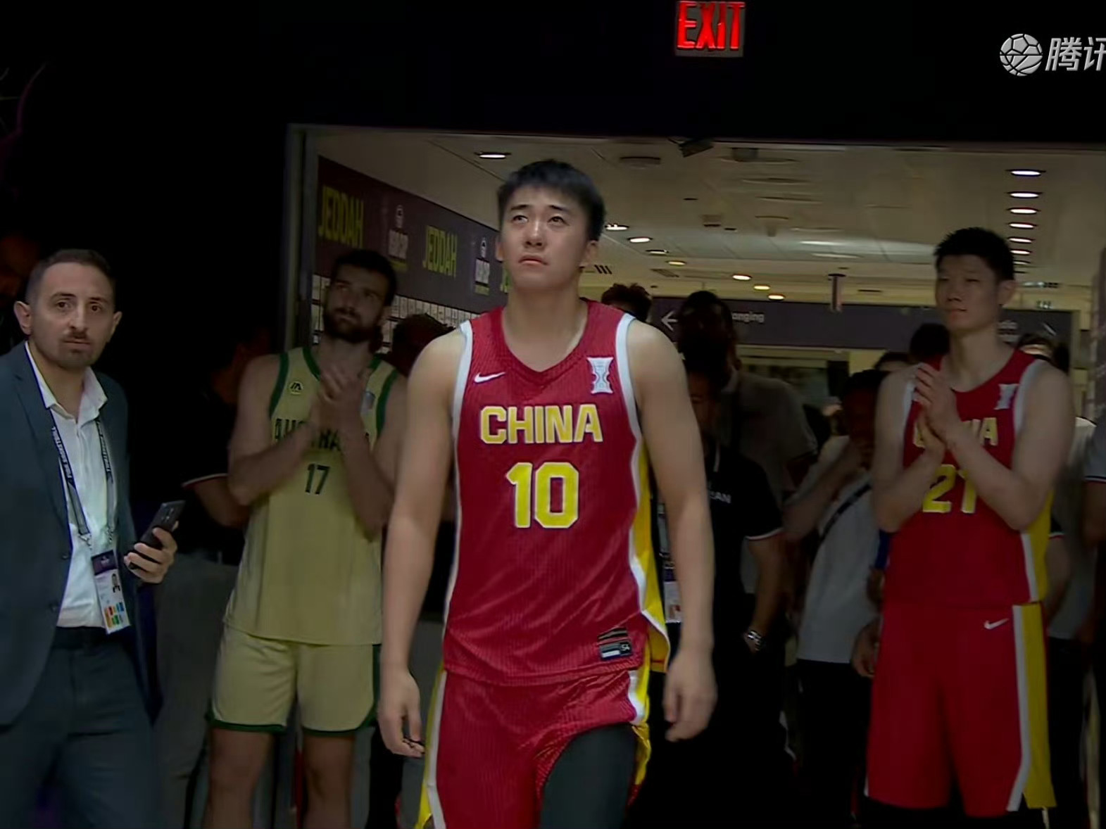 中国男篮亚军早安！89:90有点可惜，不过很爽，拼到最后一刻。这届男篮我们没有派