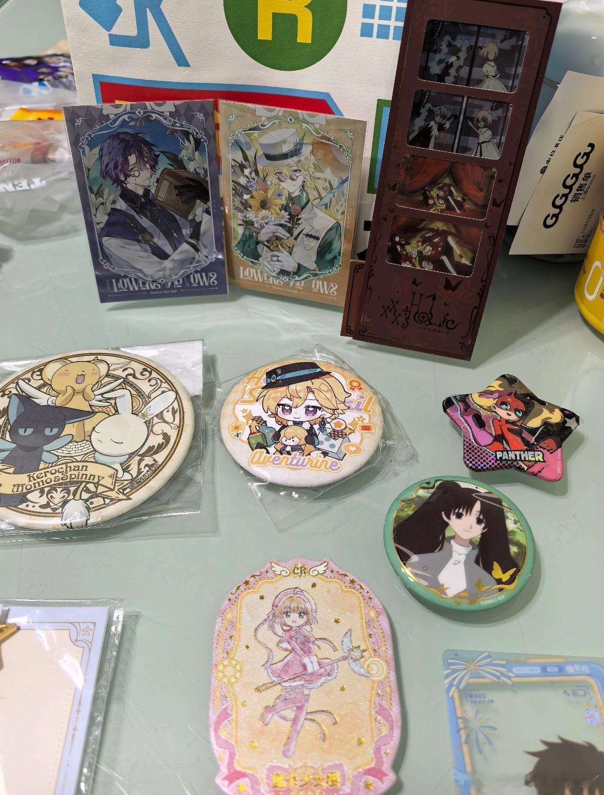 阴湿古早味漫展 BW 漫展这场雨中对峙氛围感绝了！但丁和维吉尔的对决透着阴湿古早