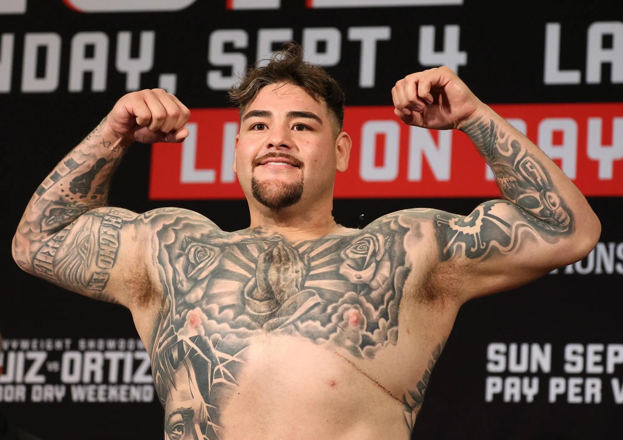 拳坛速递 喂！胖子！快醒醒～小安迪-鲁伊兹Andy Ruiz 透露，他私底下给乌