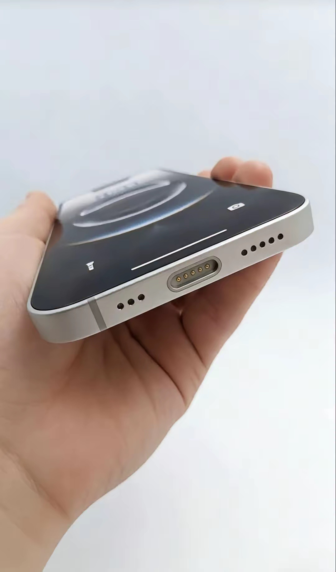 新款iPhone搭载Mac有线磁吸？？？别信别幻想了1.欧盟强制手机统一USB-