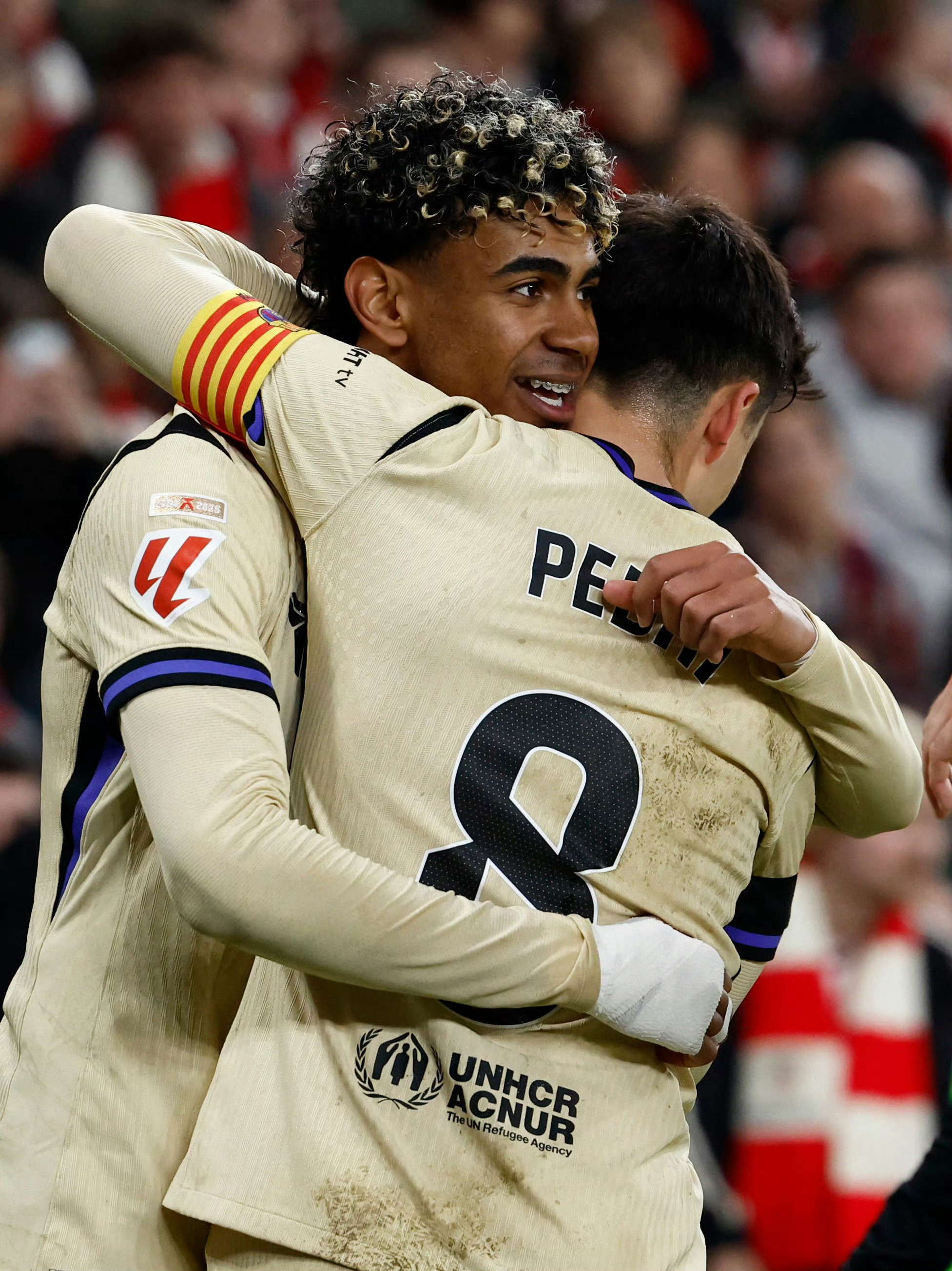 毕尔巴鄂竞技0比1巴萨1:0！亚马尔一剑封喉，刷新个人最佳，巴萨全身而退，领先皇