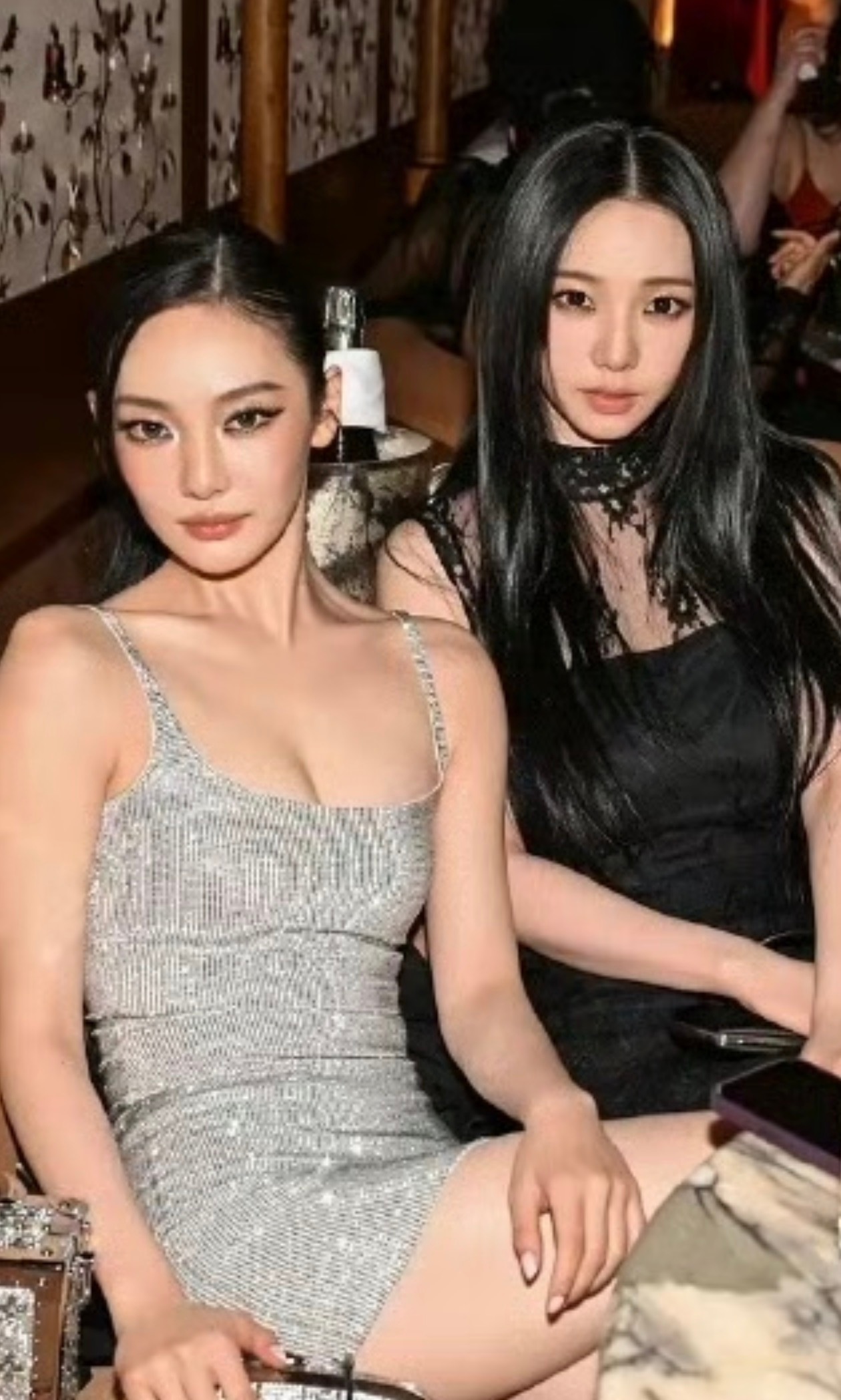 柳智敏宁艺卓met gala晚宴合照 