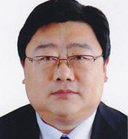 烟台的李金涛，连大学都是在烟台念的

而他在福山区主政的近8年，将是他一生的永远