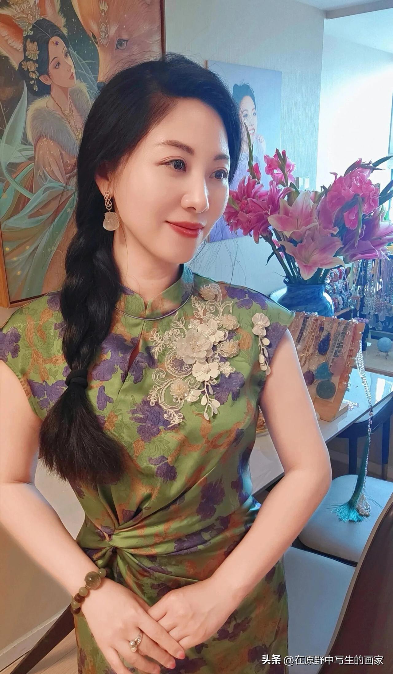 怎样穿搭知性又显身材?