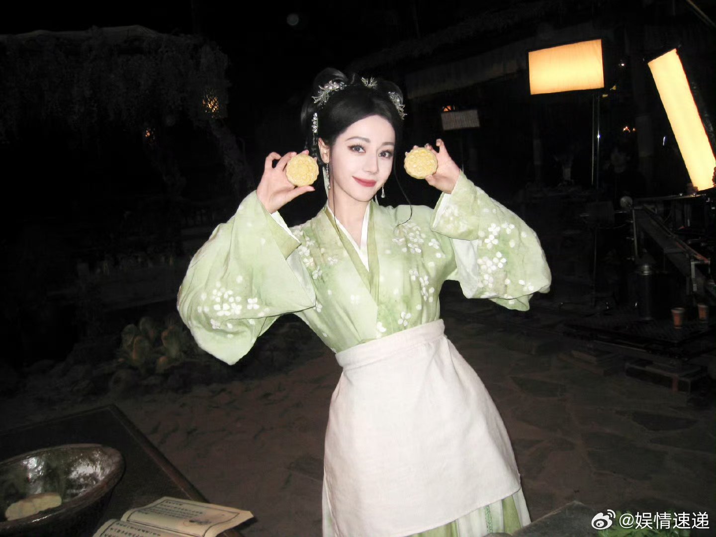 迪丽热巴贺思慕倒计时海报迪丽热巴白日提灯倒计时海报可以可以 