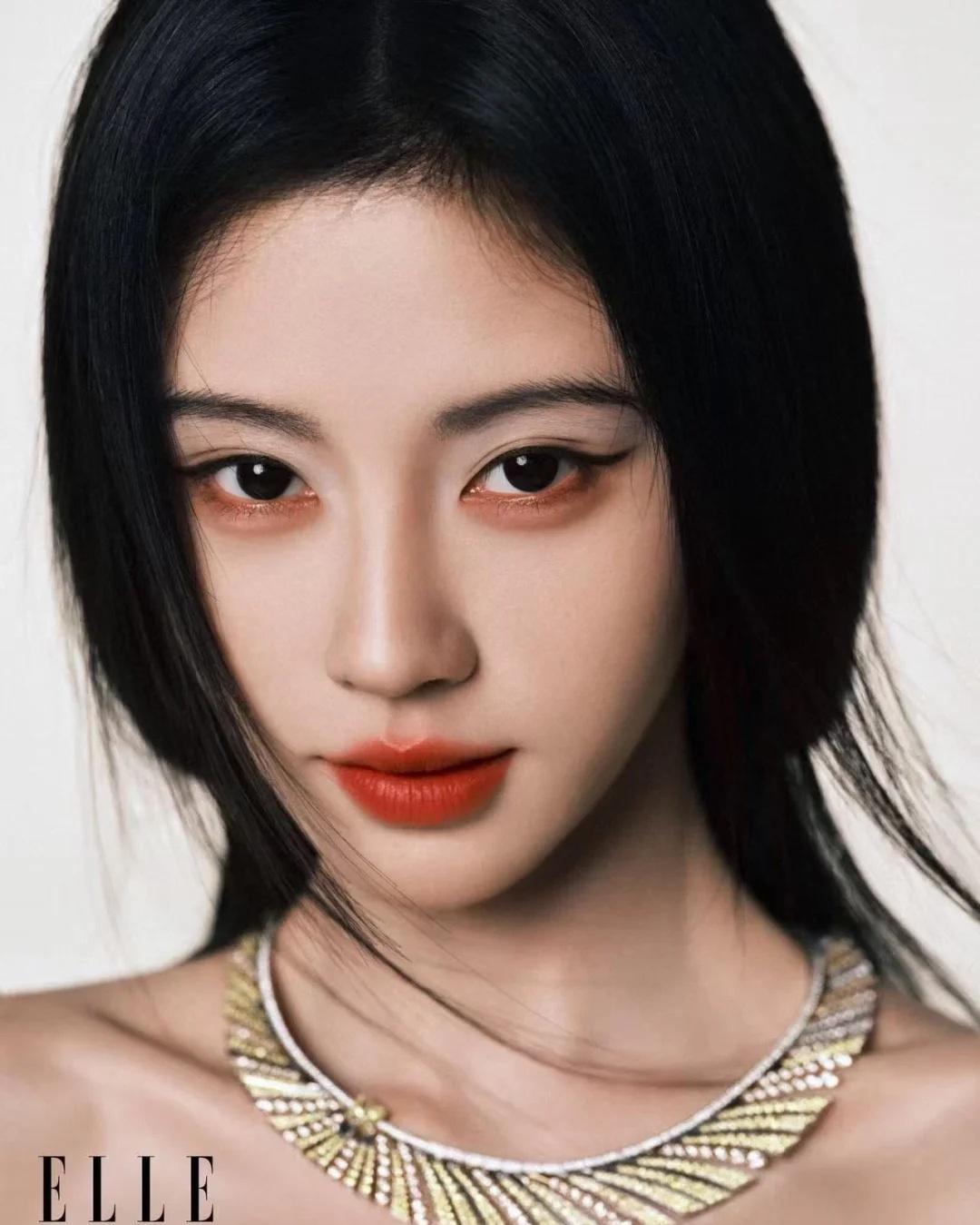 鞠婧祎
清影入梦，翩然而临
FRED斐登中国区品牌大使鞠婧祎佩戴FRED斐登珠宝