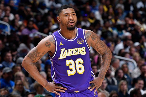 斯玛特明天打勇士升级为出战成疑！有望复出湖人vs勇士