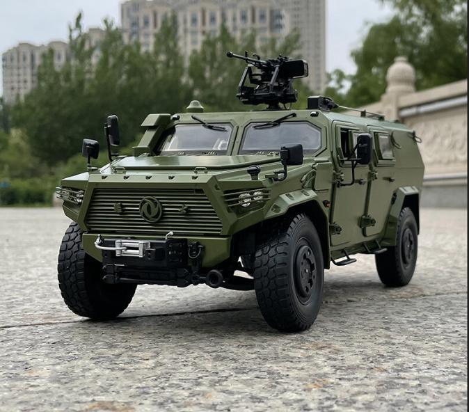 CSK-181防护型突击车：采用4×4轮式结构，具有V型防雷底盘，可抗8kg T