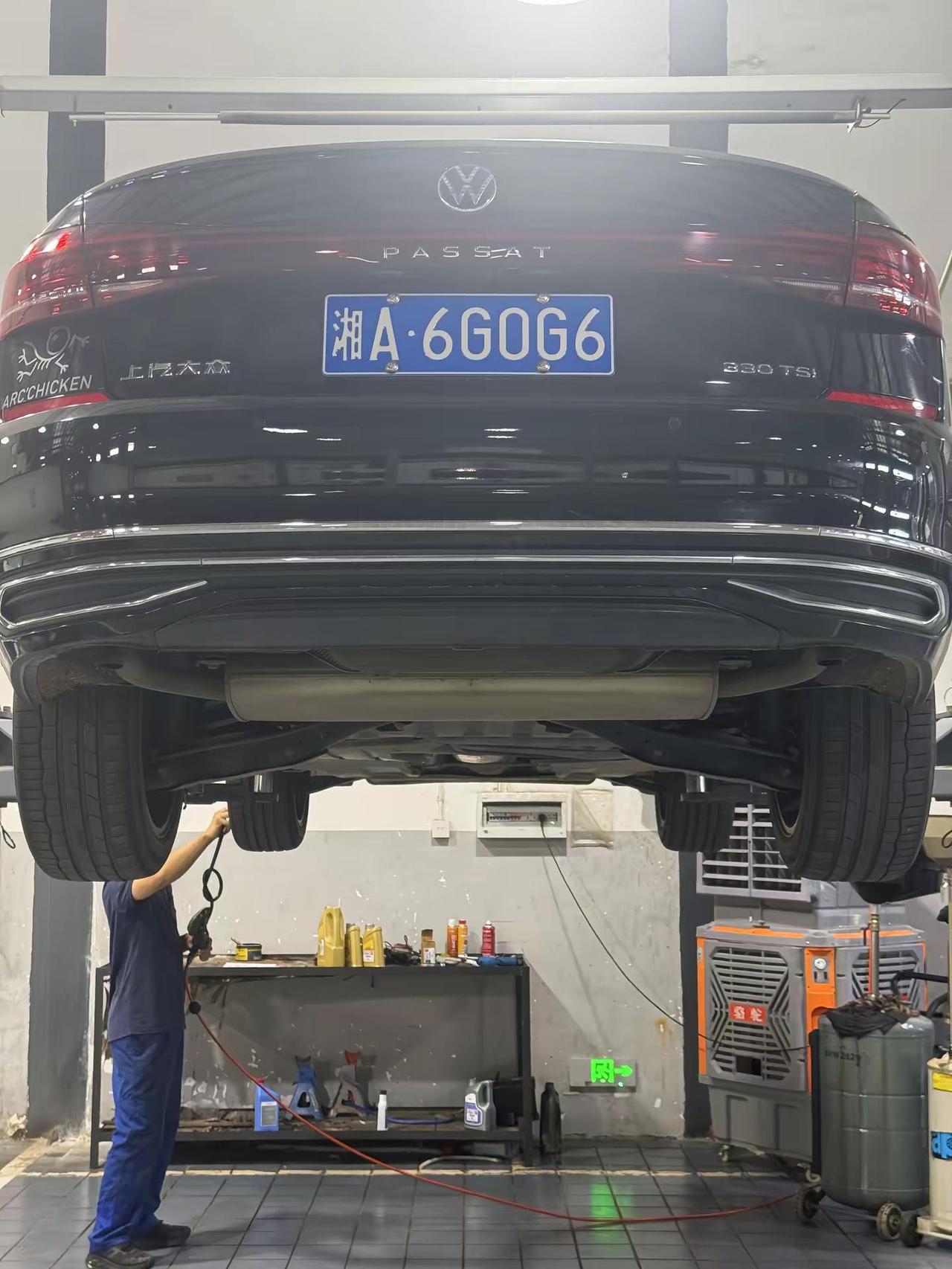 为什么帕萨特高速稳？这一马平川的底盘需要技术含量吗？帕萨特 大众 德系车 dou