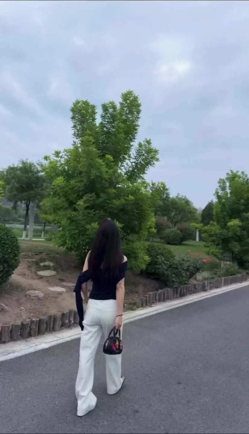 活着的意义除了体验就没了 所以无所吊谓