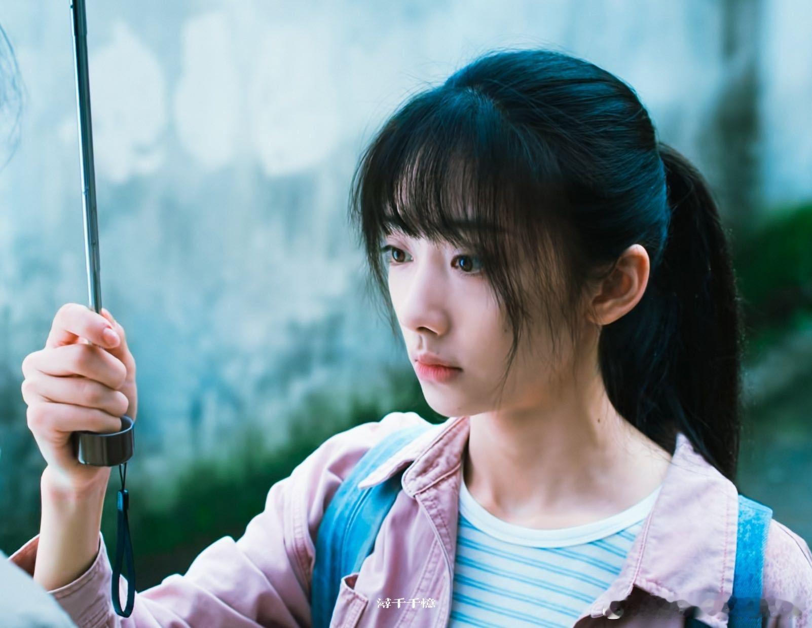 王影璐演技 十二封信里的叶海棠，每次和父亲对峙都张力十足，王影璐把那种挣扎演到了