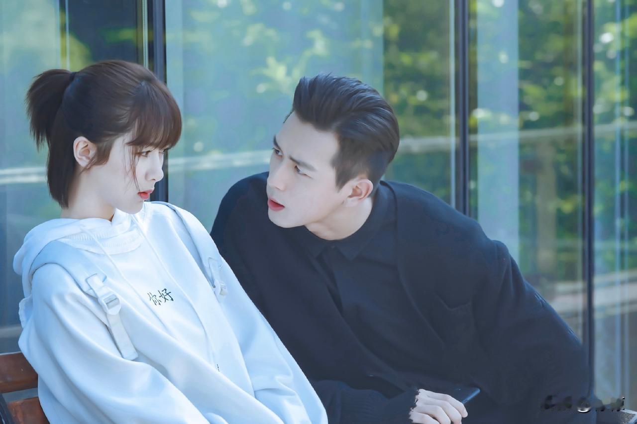 又刷了一遍“亲爱的，热爱的”。
我的心还是在长剧这里。
长剧的品质不会使人内疚，