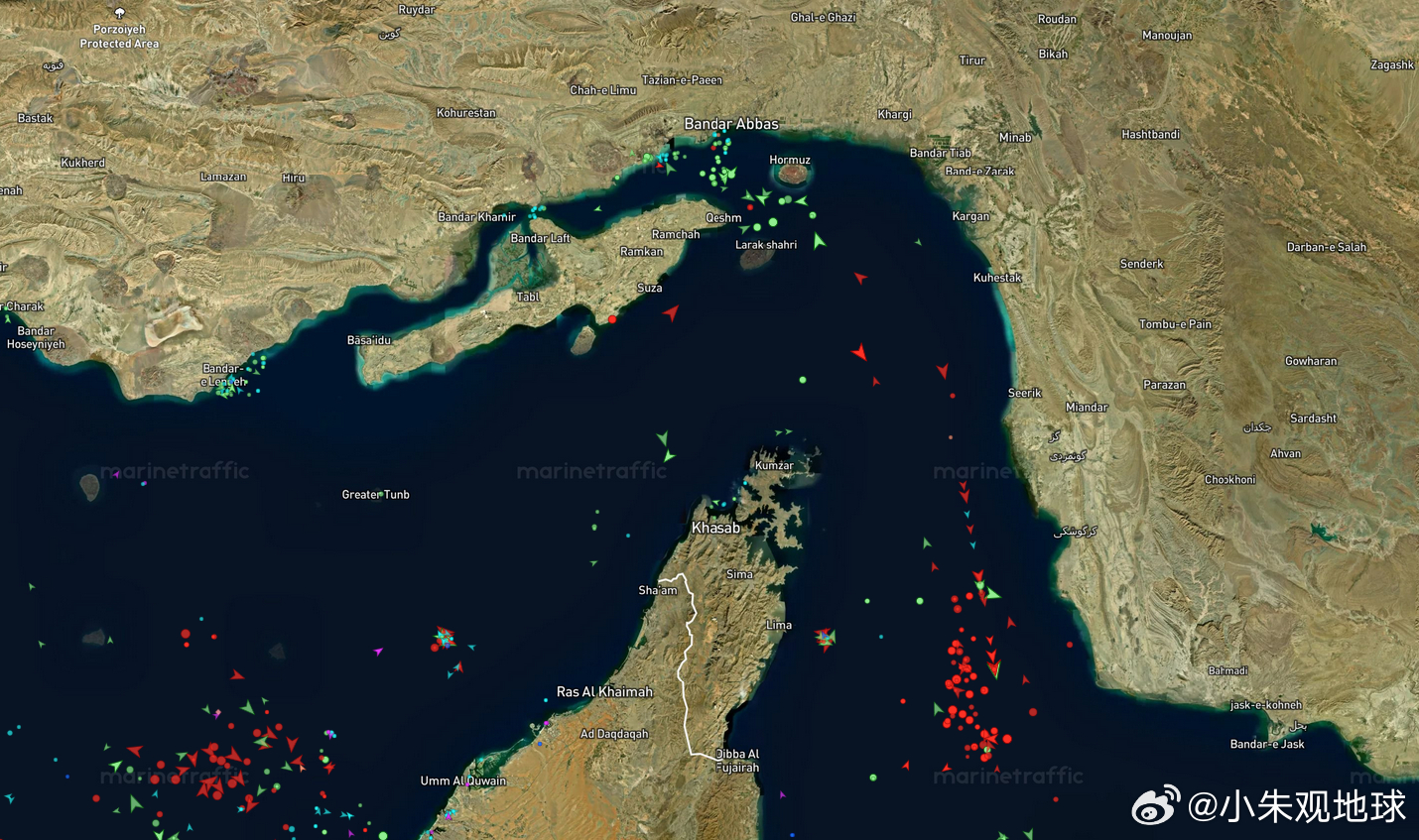 霍尔木兹海峡 今天通过的船不少 美伊以冲突中东局势