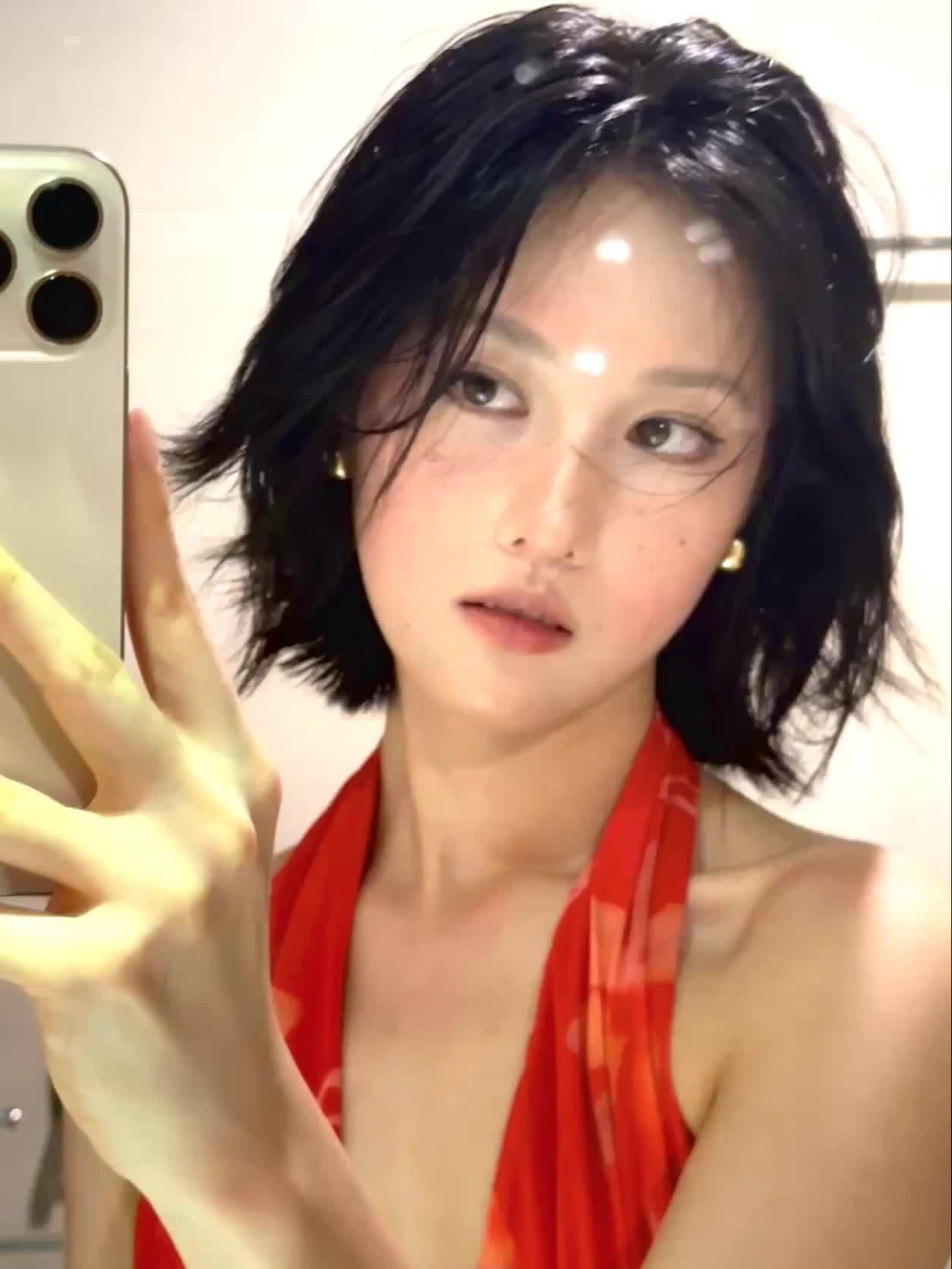 闪光灯后置 小麦色