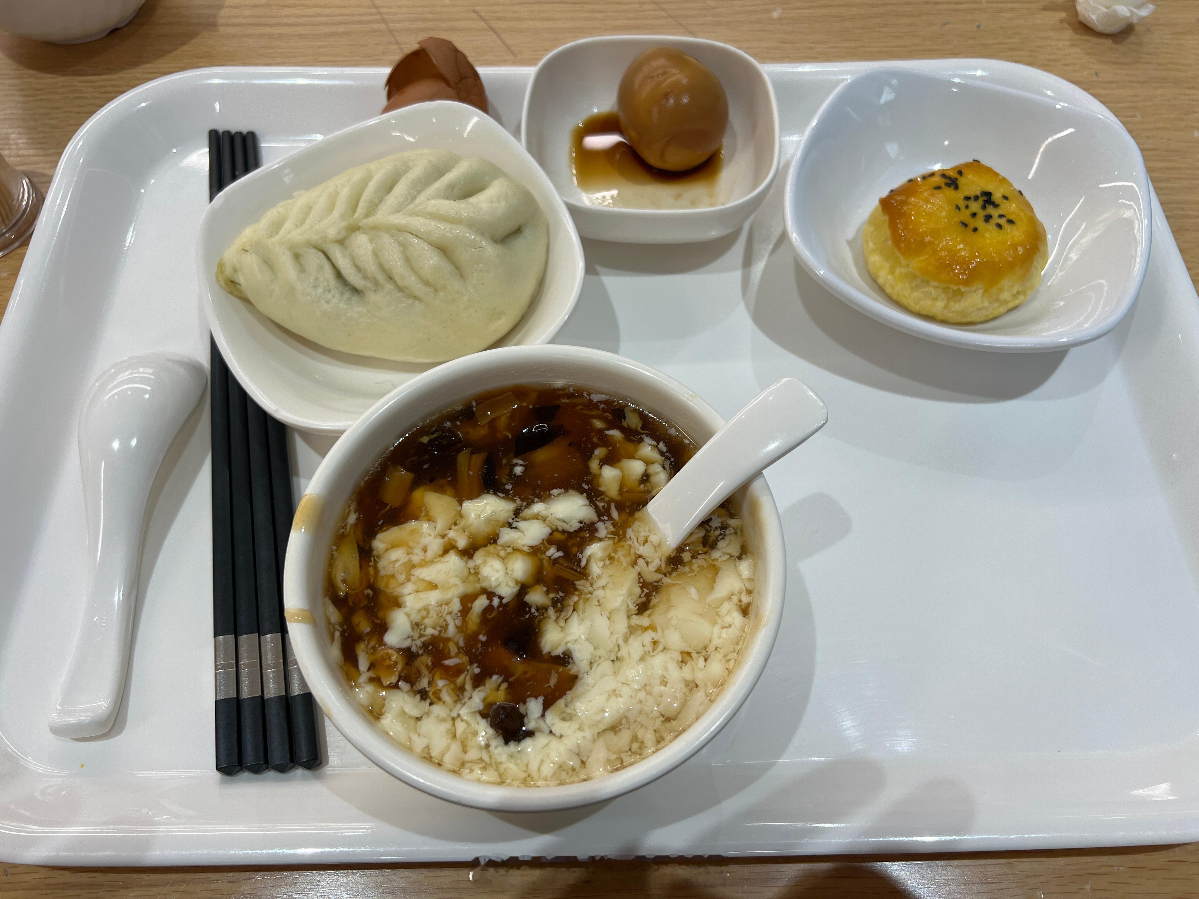 6月第一个工作日，从 来媳妇儿单位蹭顿早饭开始[笑而不语] ​​​
